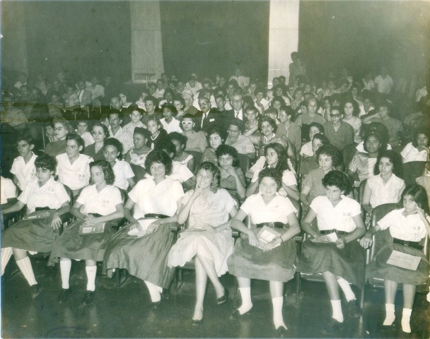 Foto de Estudiantes de Secundaria Básica asistieron al concierto infantil y juvenil de la Biblioteca Nacional, 19 de febrero de 1961. Colección de fotografías BNJM